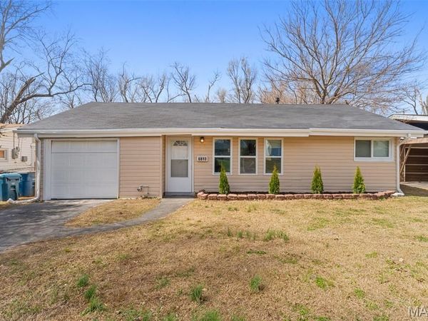 6813 Saint Olaf Drive , Berkeley, MO 63134