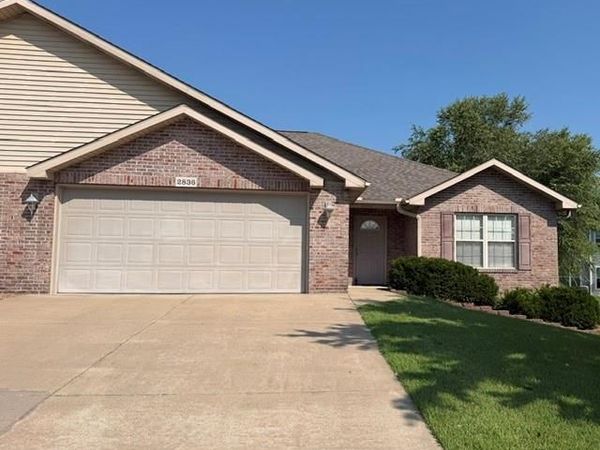 2836 Larkspur Court , Cape Girardeau, MO 63701