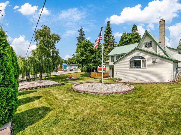 40540 Lakeside Rd, Loon Lake, WA 99148