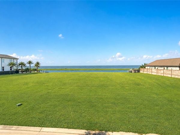 1020 LAKESHORE Boulevard , Slidell, LA 70461