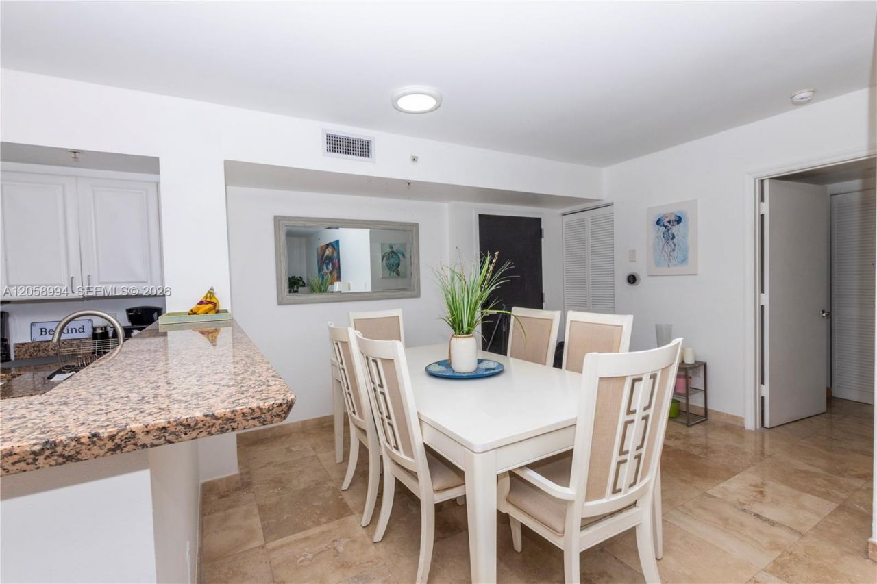 90 Alton Rd , Unit 1409, Miami Beach, FL 33139 Photo