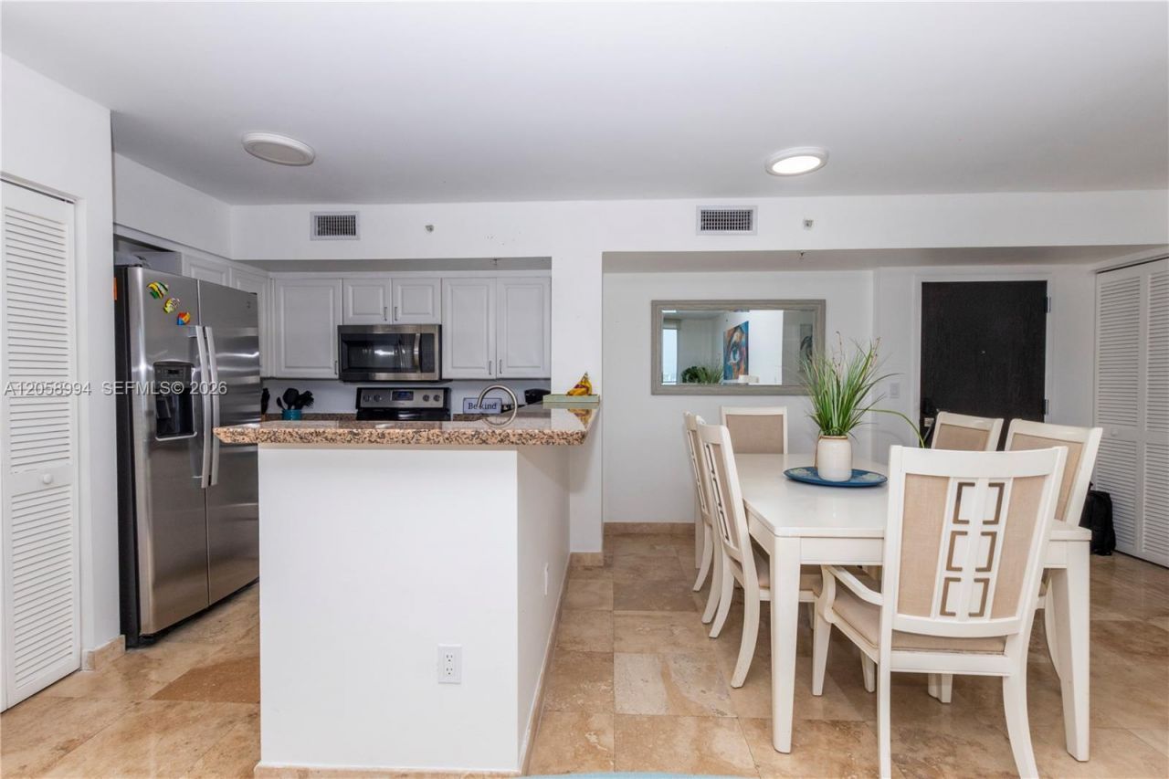 90 Alton Rd , Unit 1409, Miami Beach, FL 33139 Photo