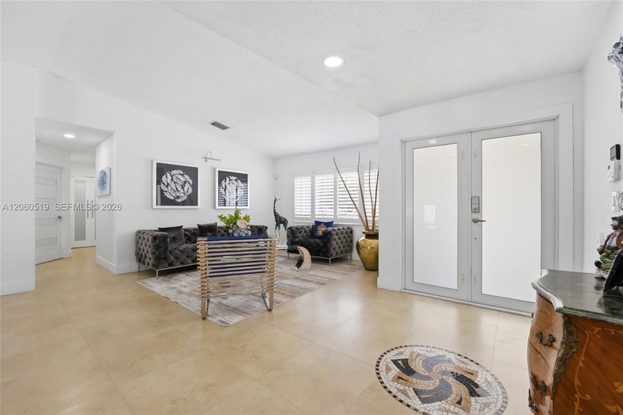 323 NW 136th Pl, Miami, FL 33182 Photo