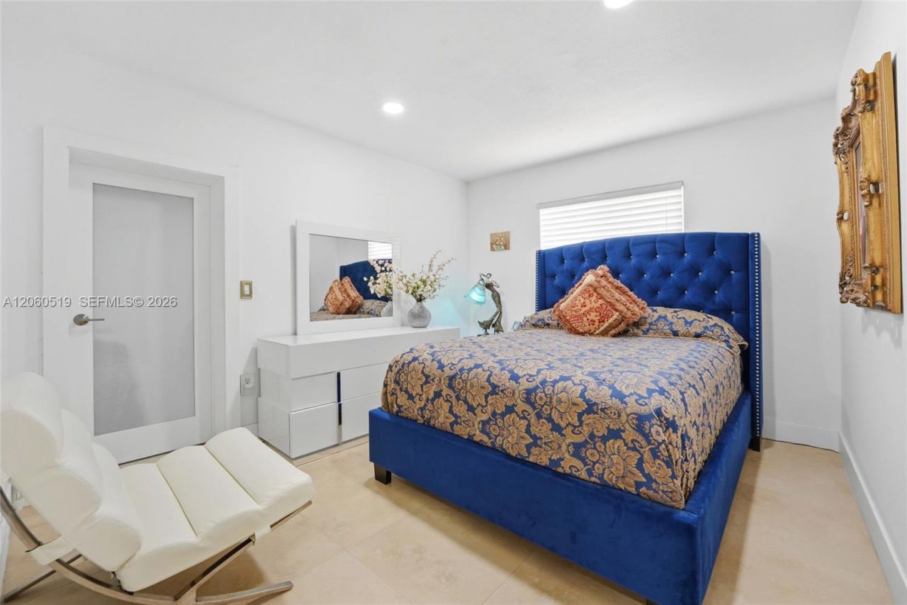 323 NW 136th Pl, Miami, FL 33182 Photo