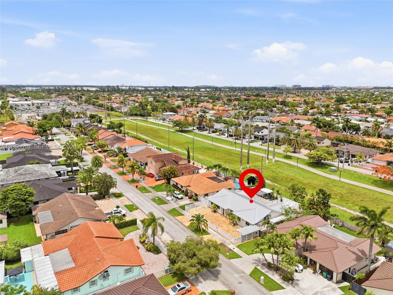 323 NW 136th Pl, Miami, FL 33182 Photo