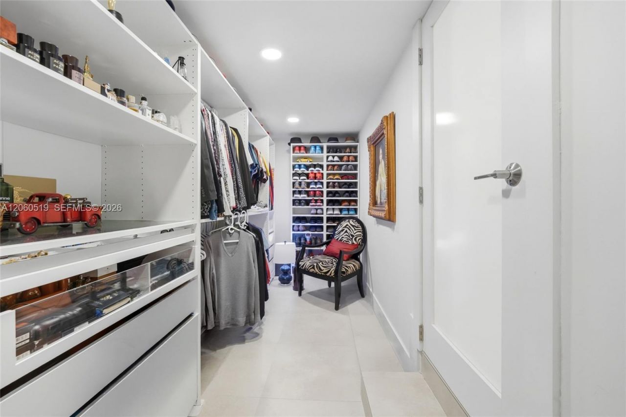 323 NW 136th Pl, Miami, FL 33182 Photo