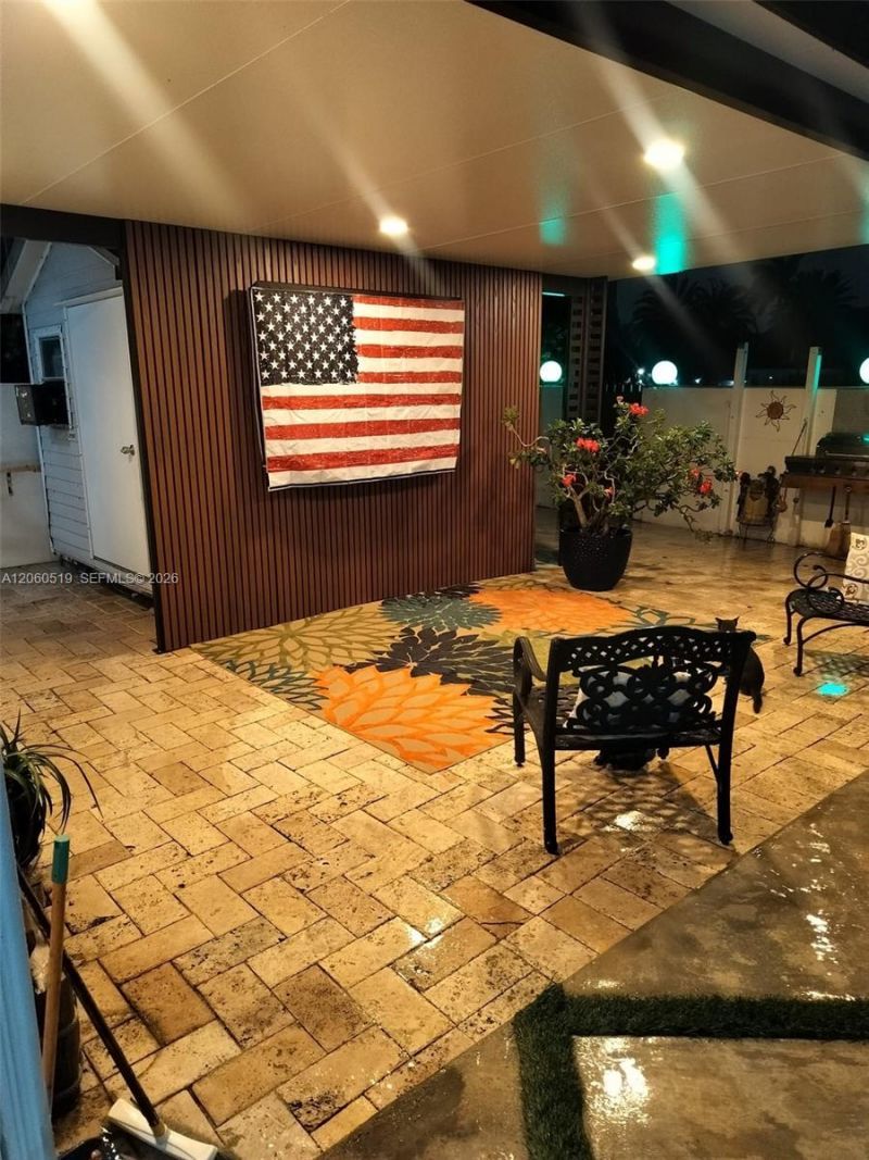 323 NW 136th Pl, Miami, FL 33182 Photo
