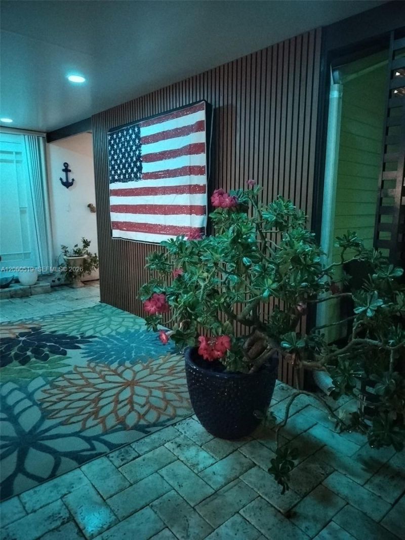 323 NW 136th Pl, Miami, FL 33182 Photo
