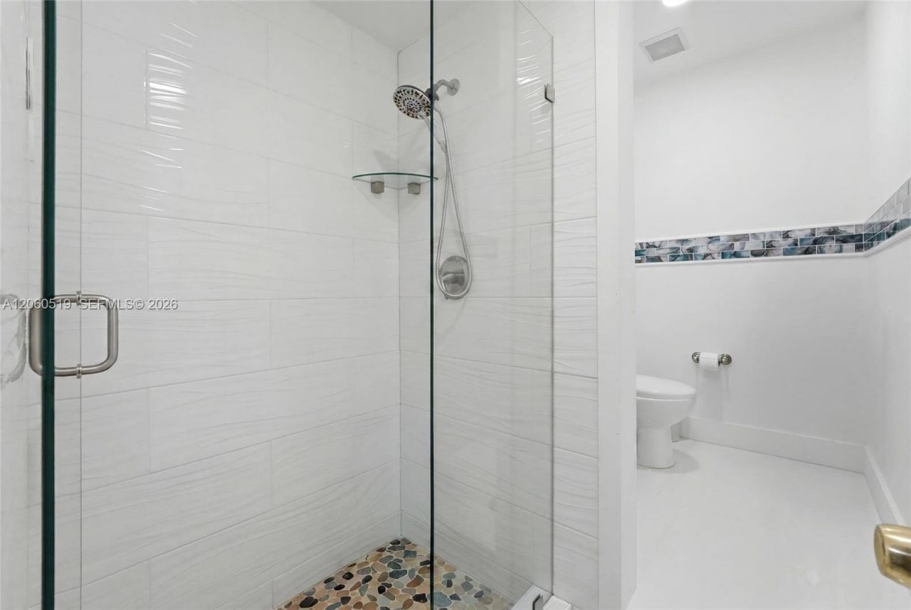 323 NW 136th Pl, Miami, FL 33182 Photo
