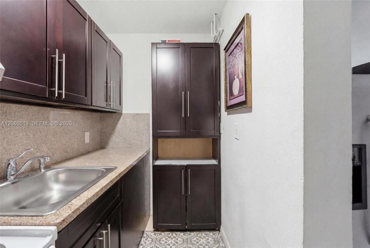 323 NW 136th Pl, Miami, FL 33182 Photo