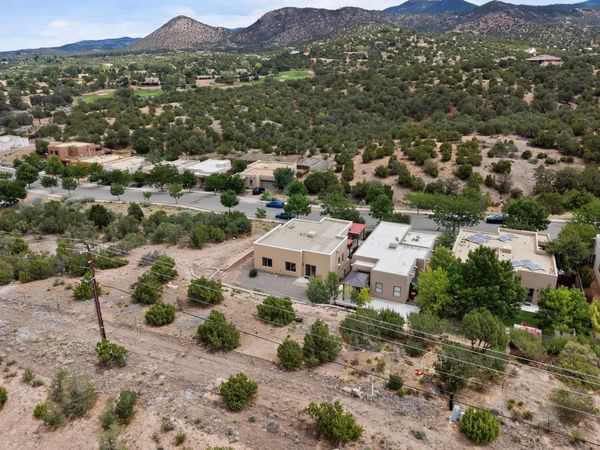 3728 Valmora Road , Santa Fe, NM 87505