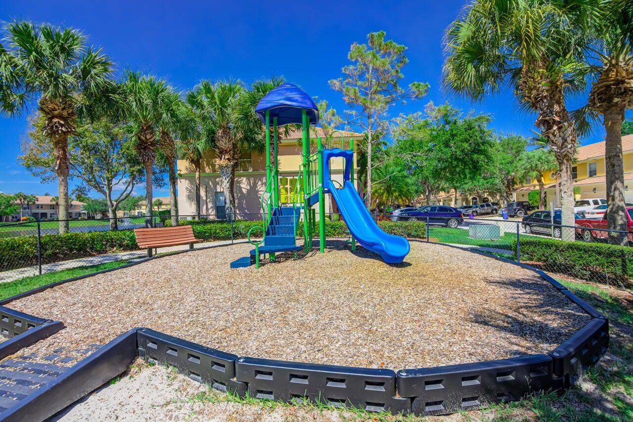 446 Rainbow Springs Terrace, Royal Palm Beach, FL 33411 Photo