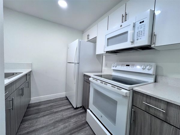 1196 NW 40th Avenue, Unit 90-315, Lauderhill, FL 33313