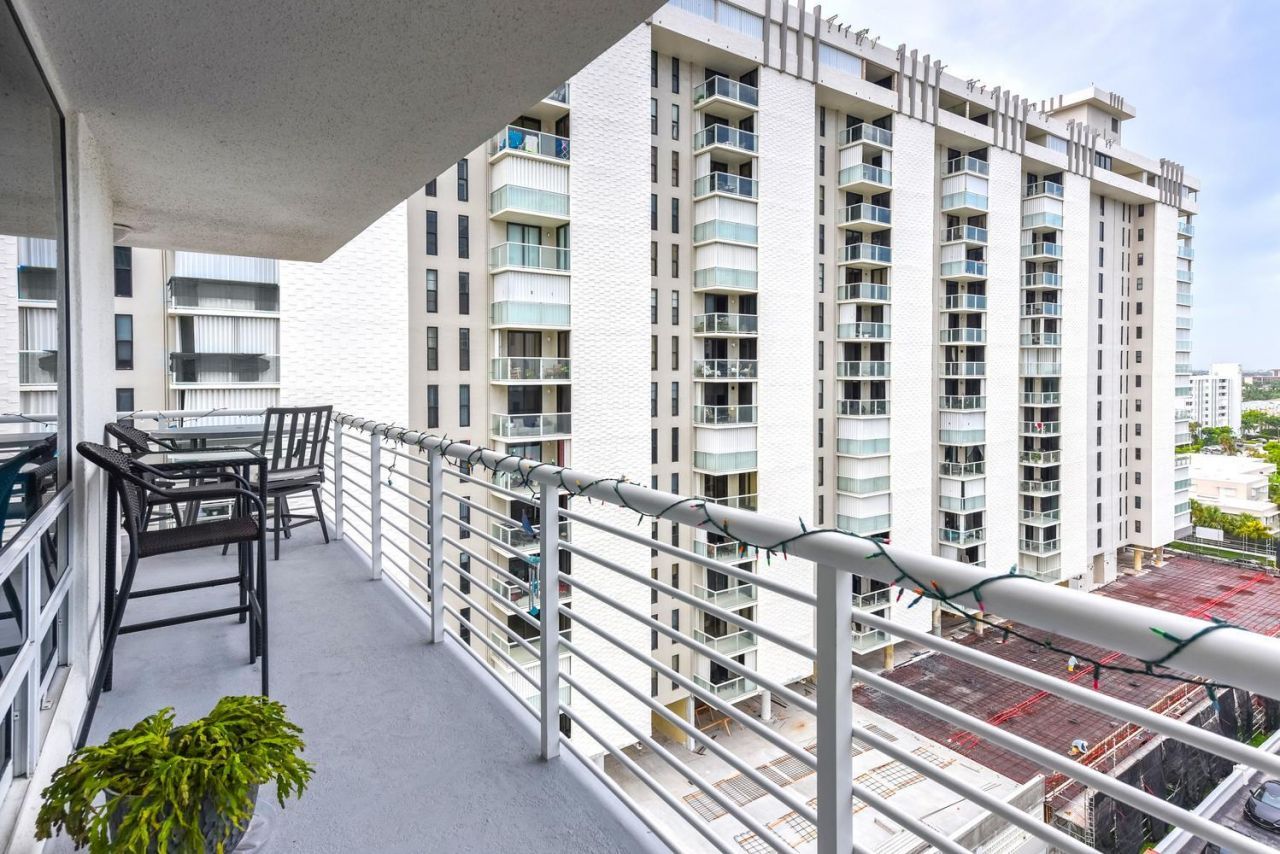 812 Briny Avenue, Unit 10C, Pompano Beach, FL 33062 Photo