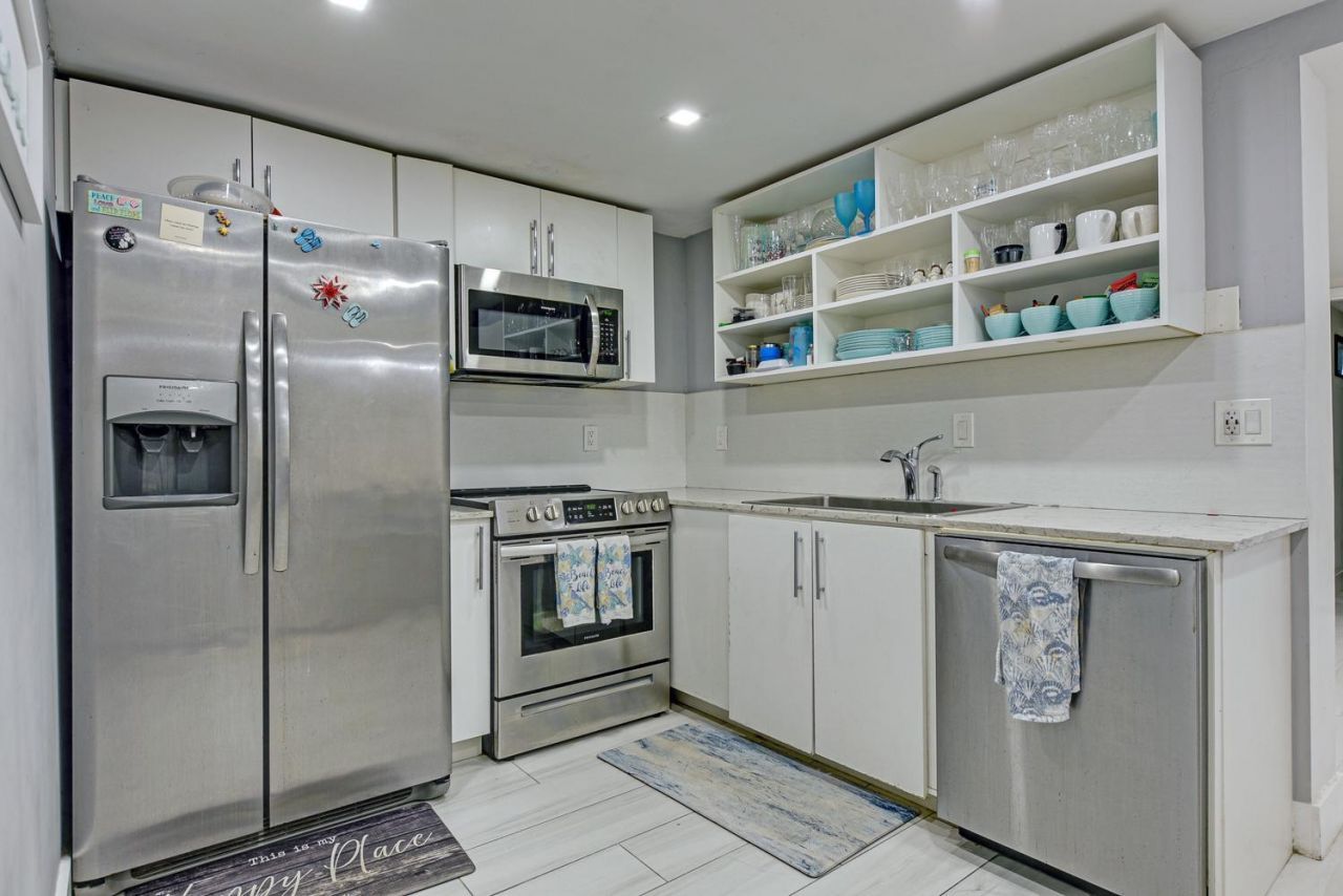 812 Briny Avenue, Unit 10C, Pompano Beach, FL 33062 Photo