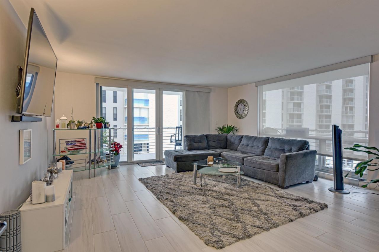 812 Briny Avenue, Unit 10C, Pompano Beach, FL 33062 Photo