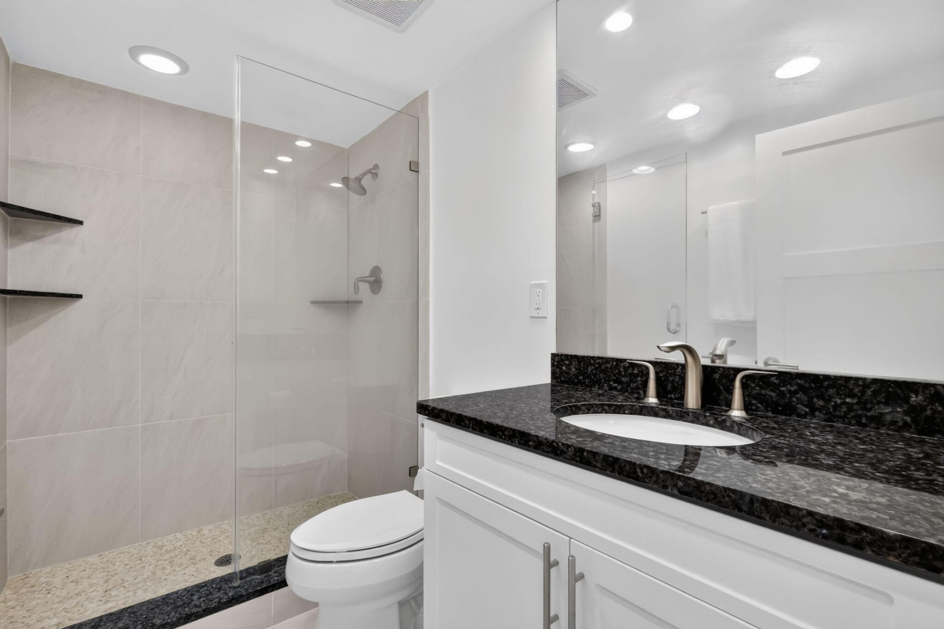 2295 S Ocean Boulevard, Unit 418, Palm Beach, FL 33480 Photo