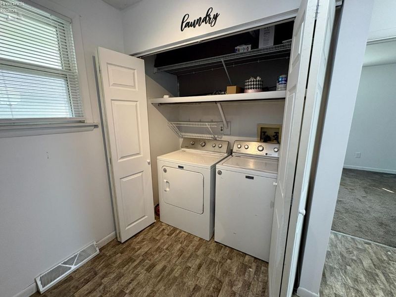 208 Lawrence Street, Bellevue, OH 44811 Photo 8