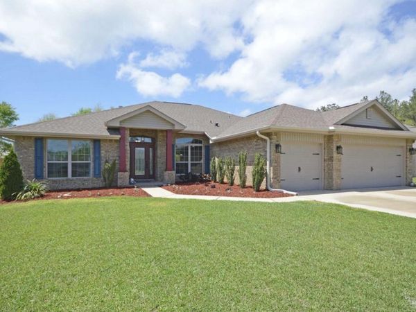 6185 Autumn Pines Cir, Pace, FL 32571