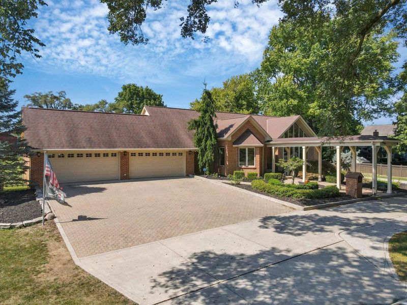 4037 Dublin Road, Columbus, OH 43221 Photo 1