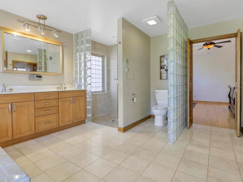 4037 Dublin Road, Columbus, OH 43221 Photo 16