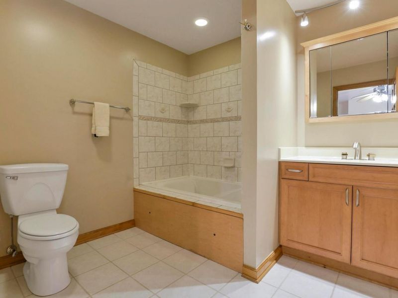 4037 Dublin Road, Columbus, OH 43221 Photo 21