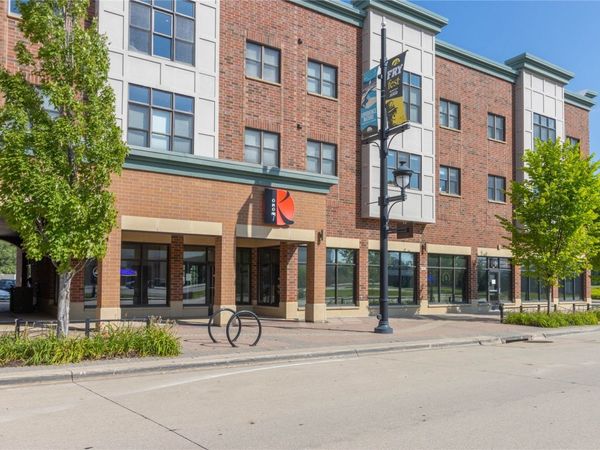 843 Quarry Road , Unit 140, Coralville, IA 52241
