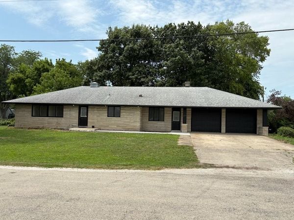 305 N Second Street , St. Joseph, IL 61873