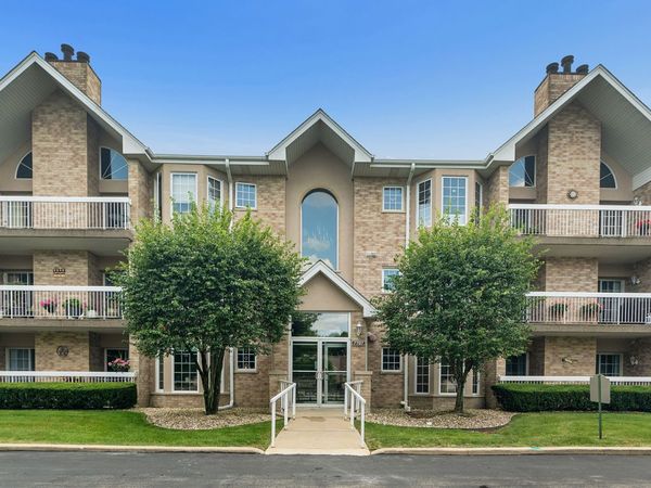 7787 Bristol Park Drive , Unit 3SW, Tinley Park, IL 60477