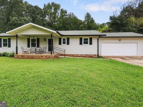 110 Drennan Drive, Fayetteville, GA 30215