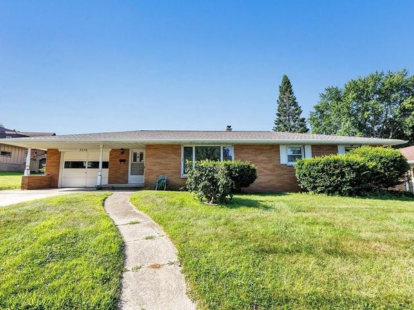 2056 ZEISE AVENUE, Green Bay, WI 54302