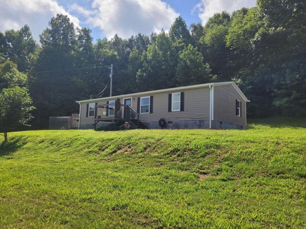 339 County Road 61, Riceville, TN 37370