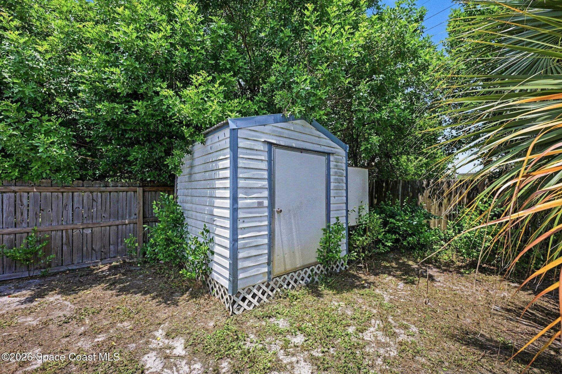 2292 Lakeview Drive , Melbourne, FL 32935 Photo
