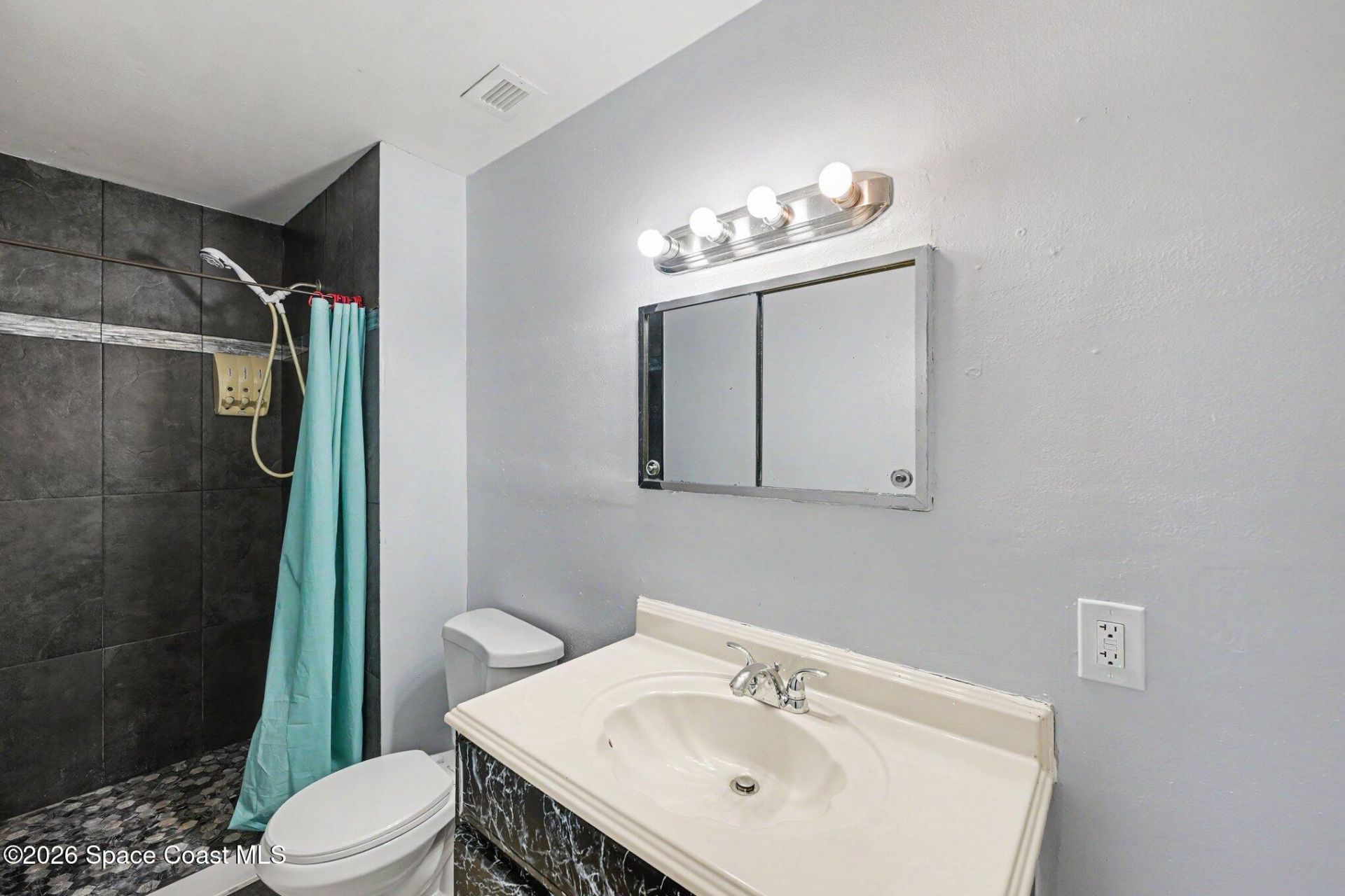 2292 Lakeview Drive , Melbourne, FL 32935 Photo