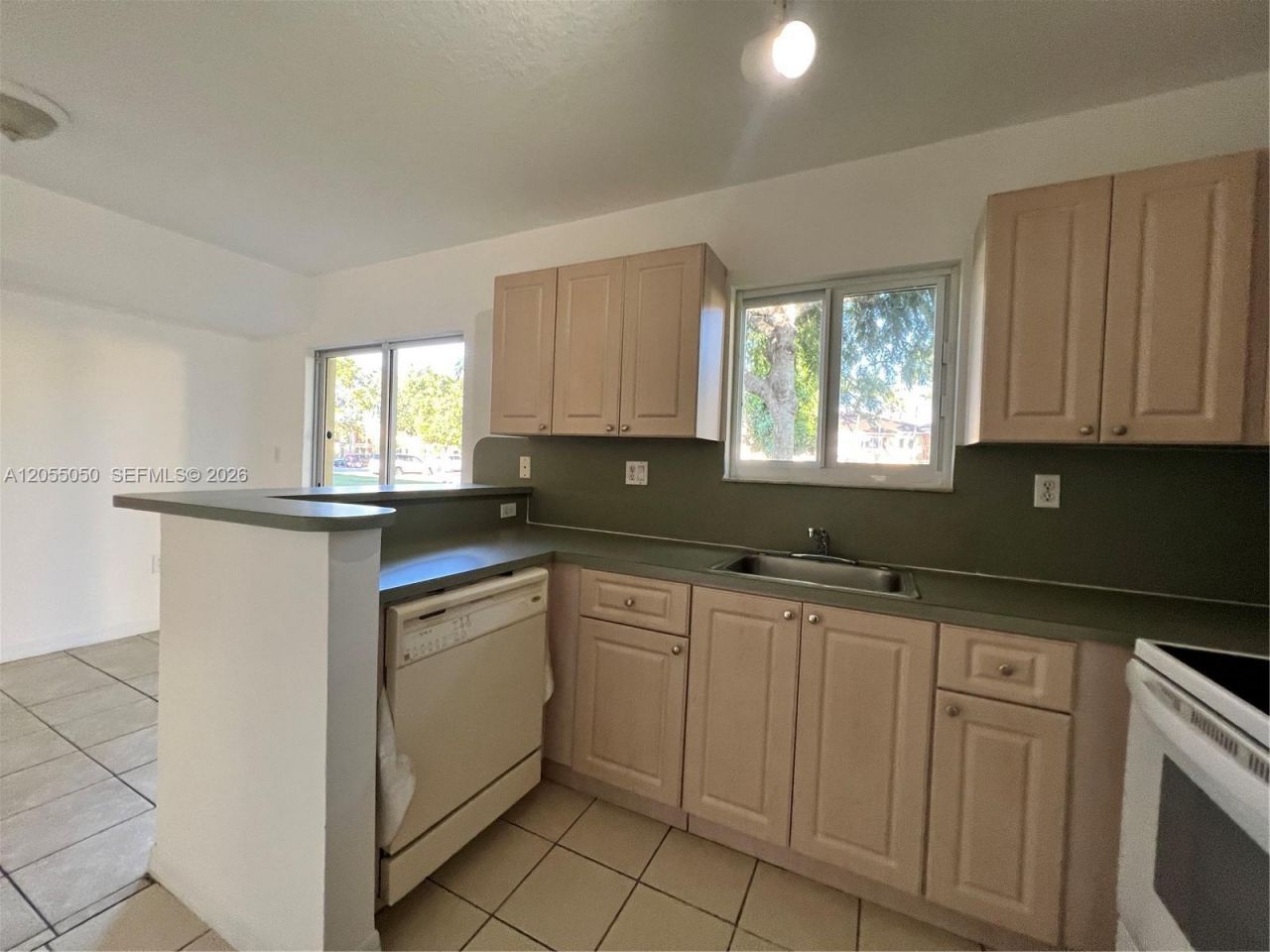 985 NE 33rd Ter, Unit 104, Homestead, FL 33033 Photo