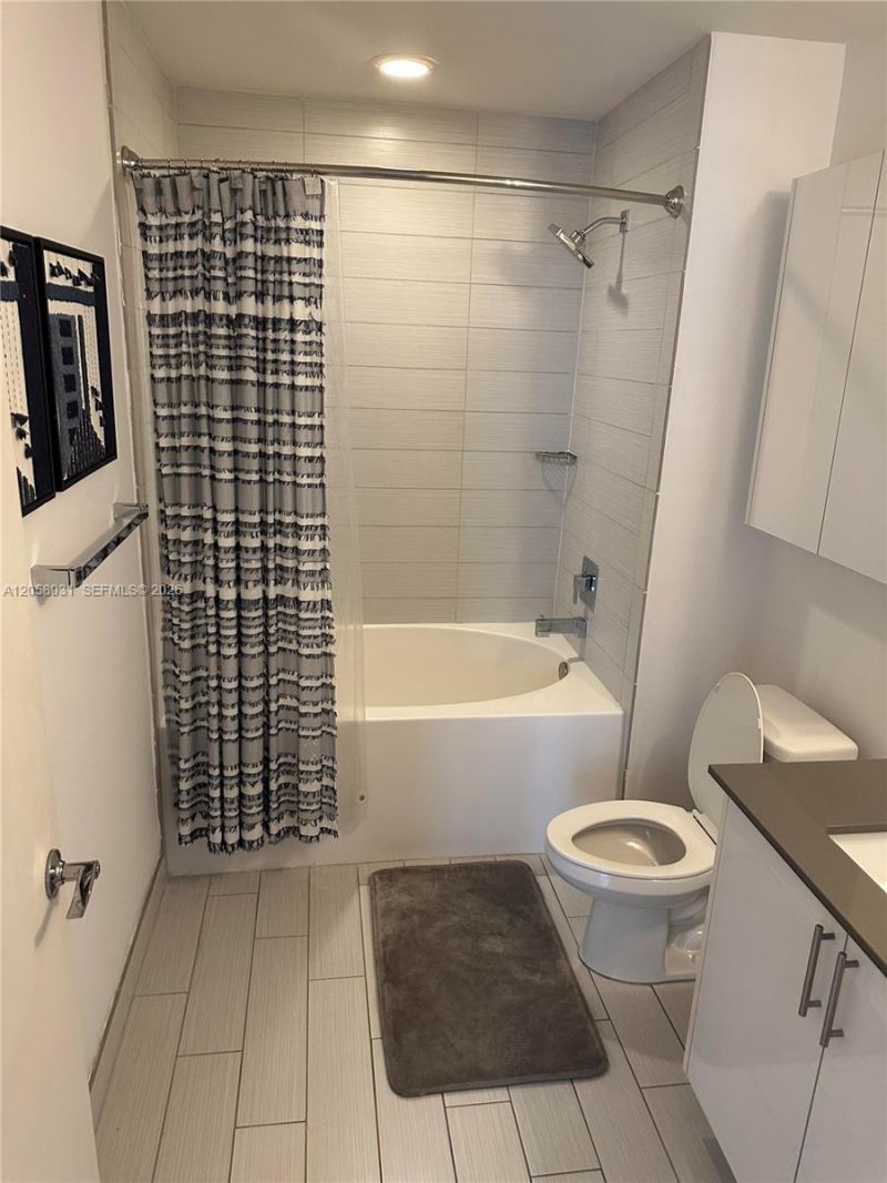 999 SW 1st Ave, Unit 1716, Miami, FL 33130 Photo
