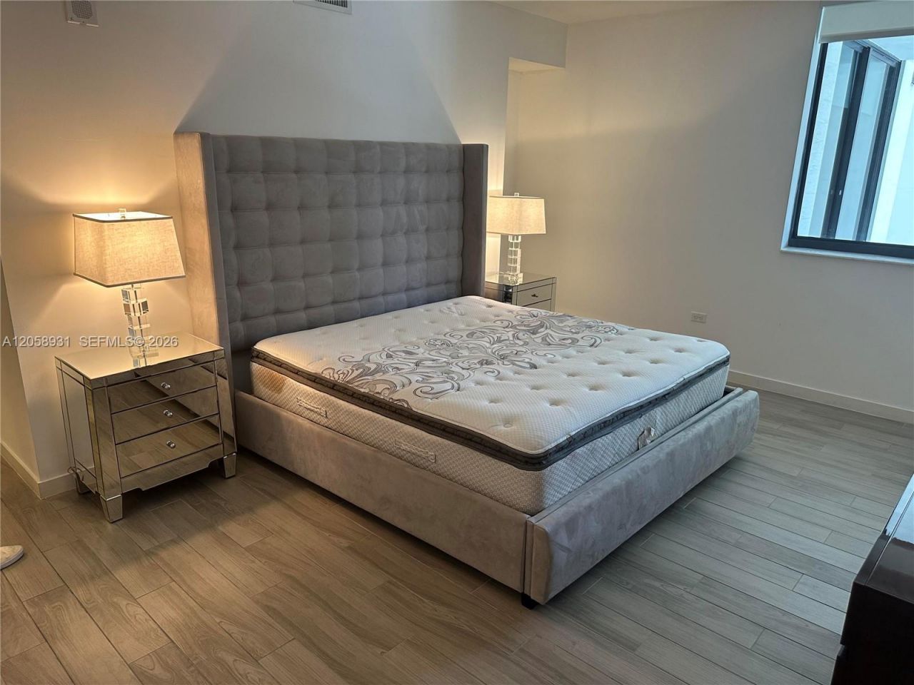 999 SW 1st Ave, Unit 1716, Miami, FL 33130 Photo