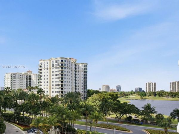 20185 E Country Club Dr , Unit 502, Aventura, FL 33180
