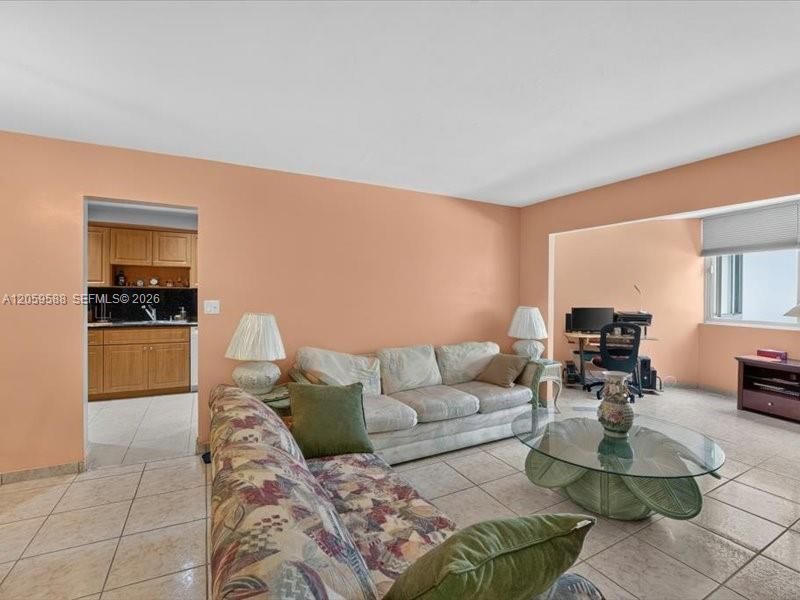 7135 Collins Ave , Unit 331, Miami Beach, FL 33141 Photo