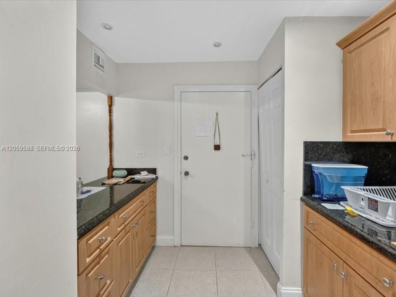 7135 Collins Ave , Unit 331, Miami Beach, FL 33141 Photo
