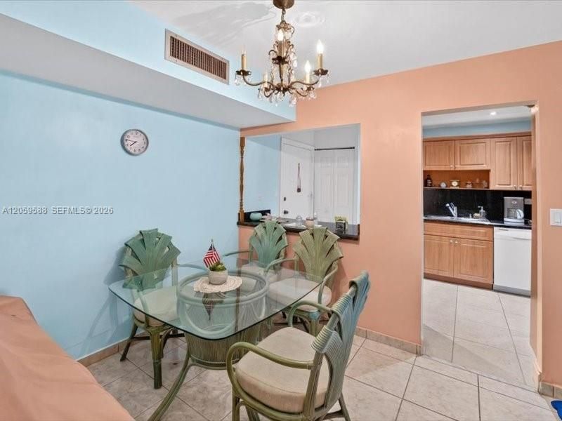 7135 Collins Ave , Unit 331, Miami Beach, FL 33141 Photo