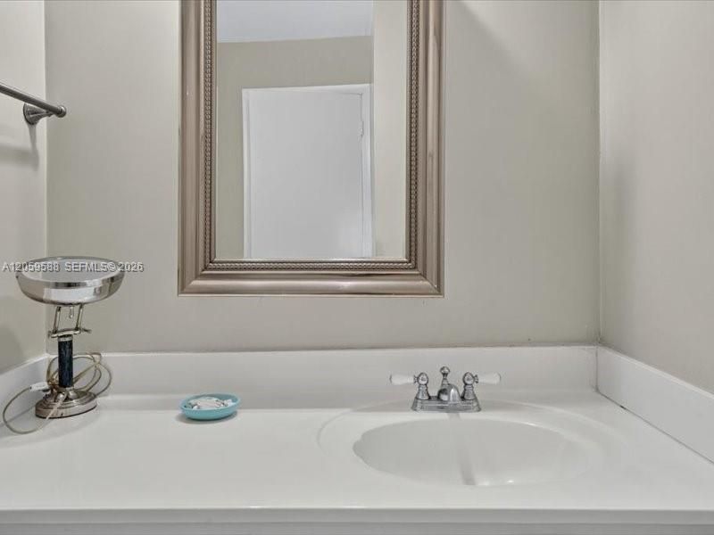 7135 Collins Ave , Unit 331, Miami Beach, FL 33141 Photo