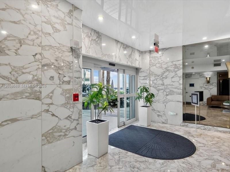 7135 Collins Ave , Unit 331, Miami Beach, FL 33141 Photo