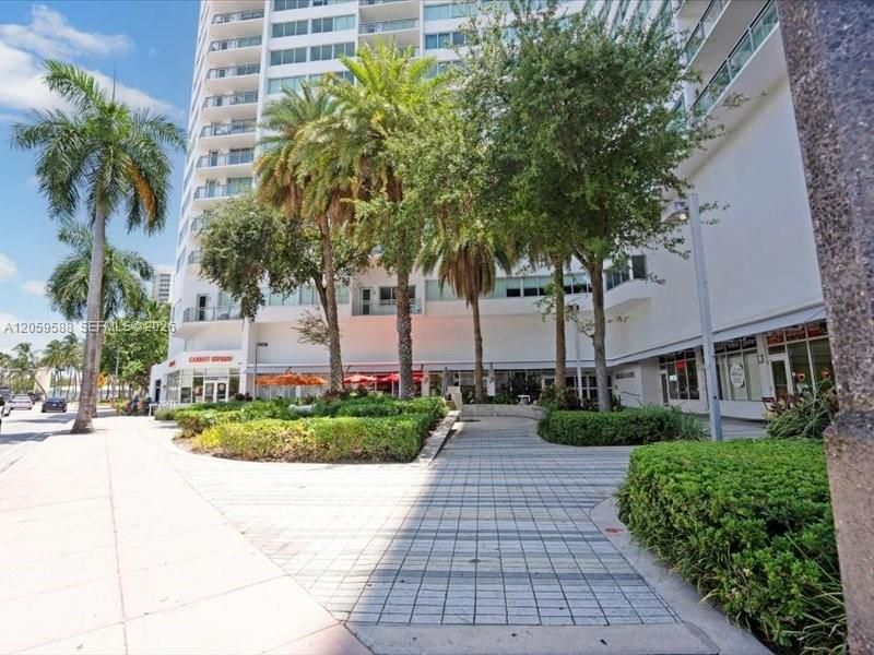 7135 Collins Ave , Unit 331, Miami Beach, FL 33141 Photo