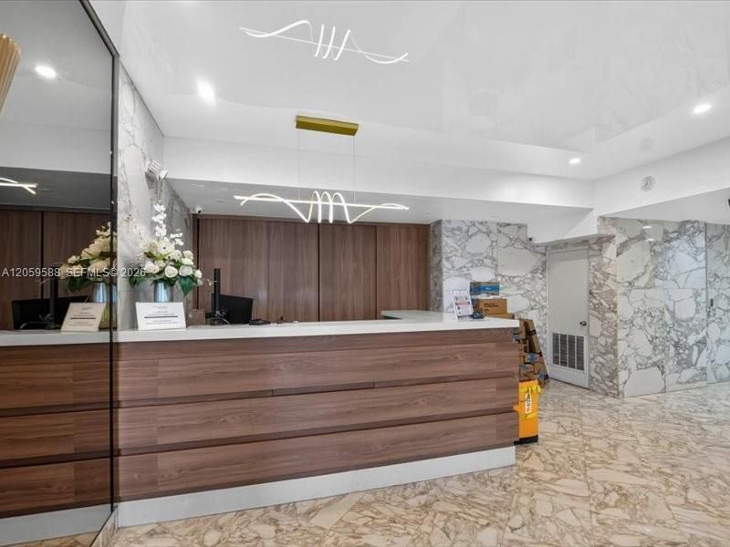 7135 Collins Ave , Unit 331, Miami Beach, FL 33141 Photo