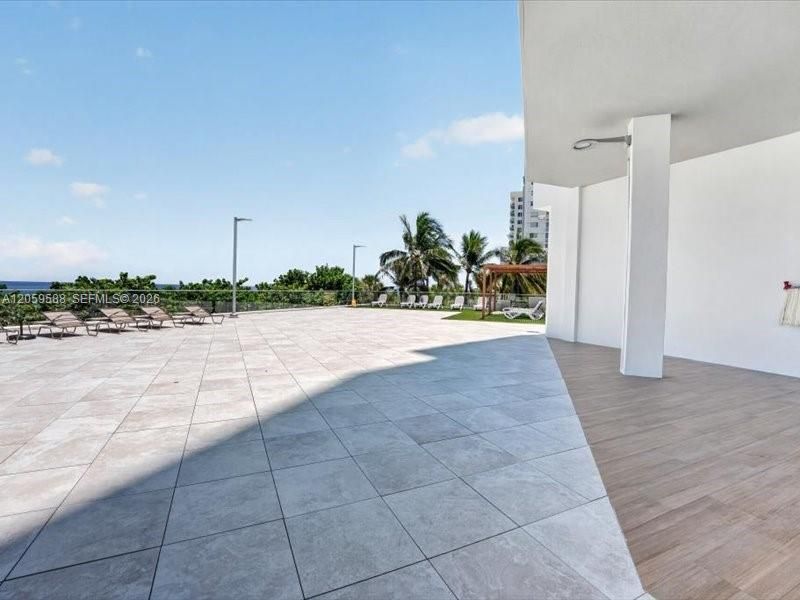7135 Collins Ave , Unit 331, Miami Beach, FL 33141 Photo