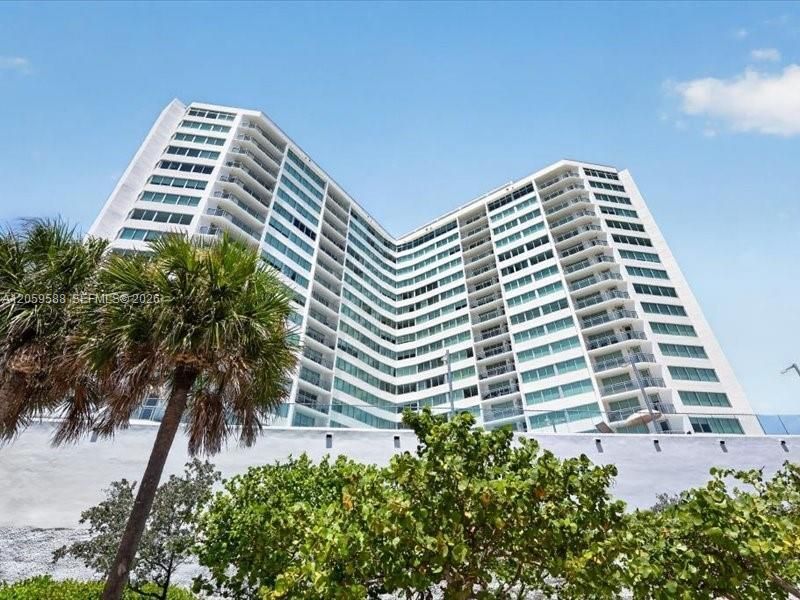 7135 Collins Ave , Unit 331, Miami Beach, FL 33141 Photo