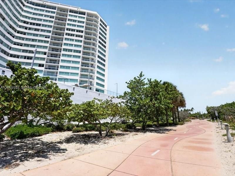 7135 Collins Ave , Unit 331, Miami Beach, FL 33141 Photo