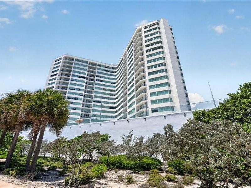 7135 Collins Ave , Unit 331, Miami Beach, FL 33141 Photo