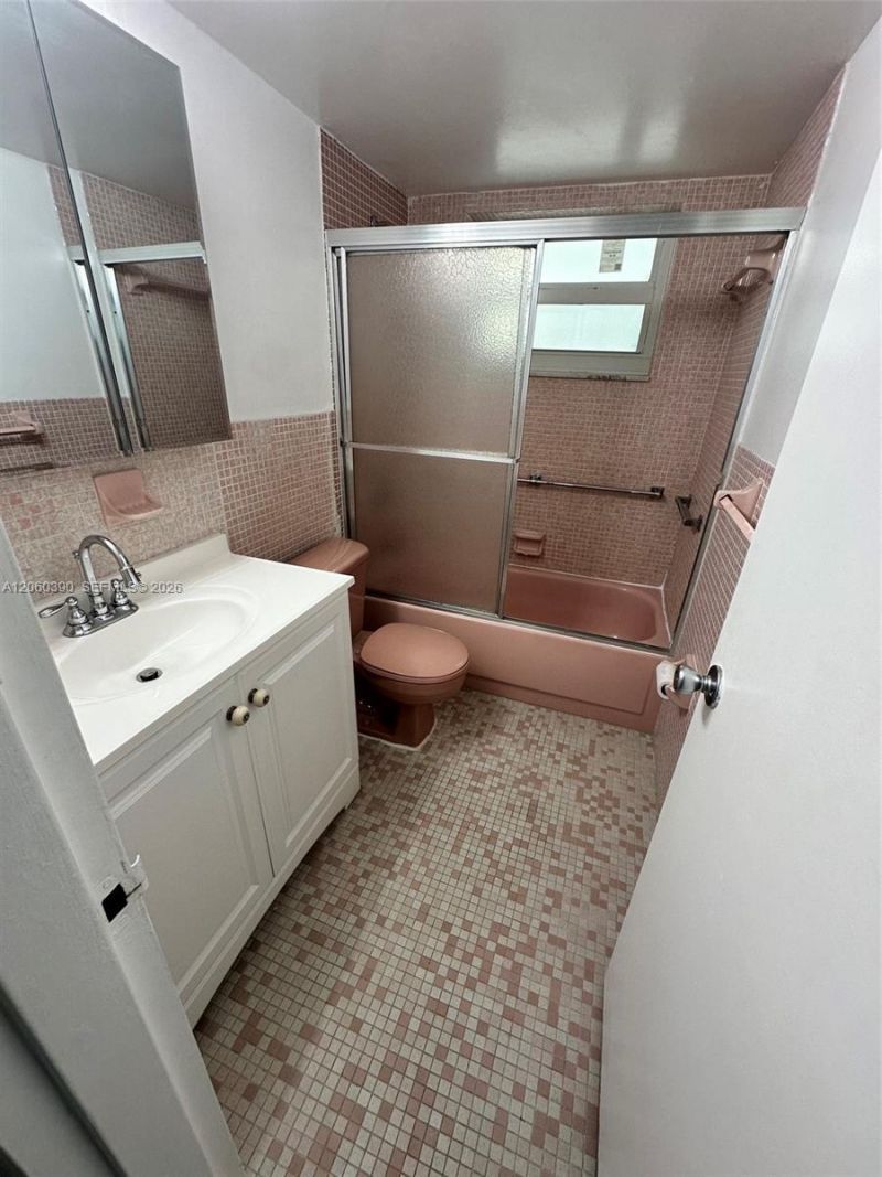720 Collins Ave, Unit 309, Miami Beach, FL 33139 Photo